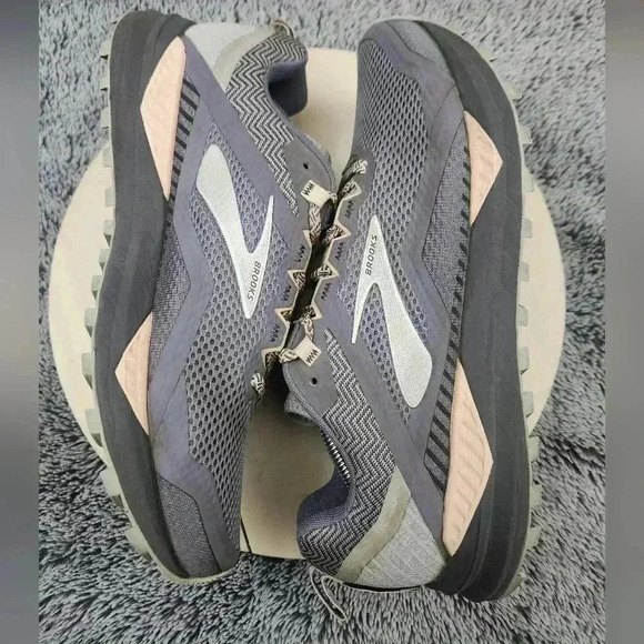 Brooks Womens Cascadia 14 Purple Running Shoes Sneakers Size 8.5 B - Picture 6 of 9